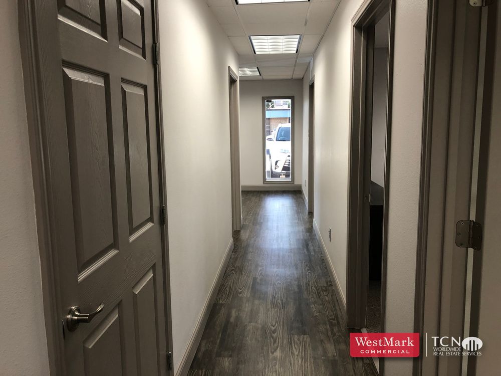 Remodeled Office Suite for Lease : 8207 Ithaca Ave, Lubbock, TX 79423